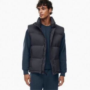 🔥NEW with tags NWT Aritzia The Super Puff Mens Vest size Small